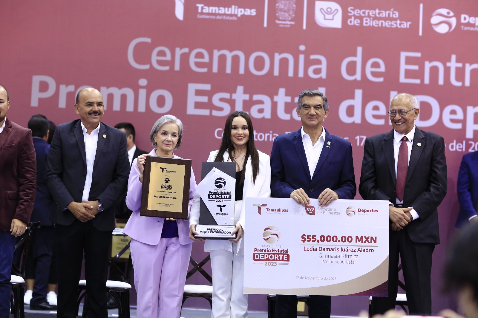 Entrega Américo Premio Estatal del Deporte 2023