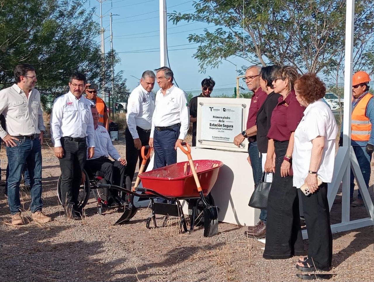 Gobierno de Américo coloca primera piedra de Estación Segura Parque Cultural “La Escondida” en Reynosa